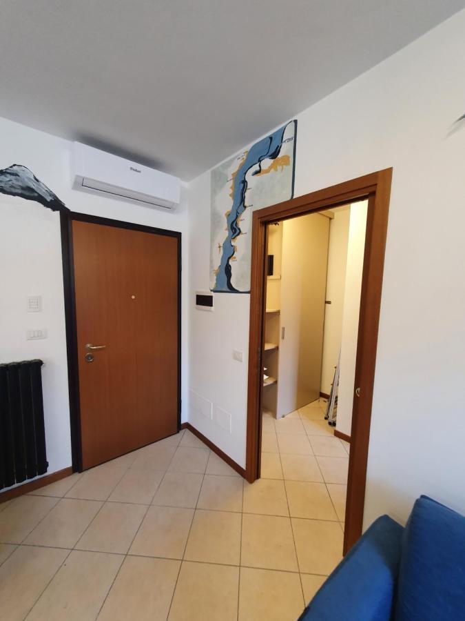 德尔维奥La Casa Nel Vento公寓 外观 照片