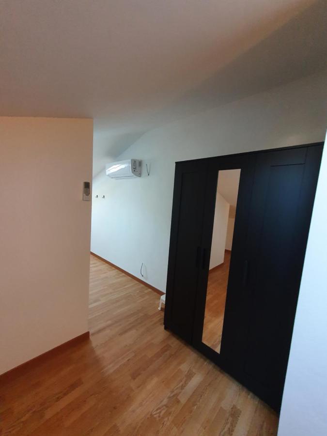 德尔维奥La Casa Nel Vento公寓 外观 照片